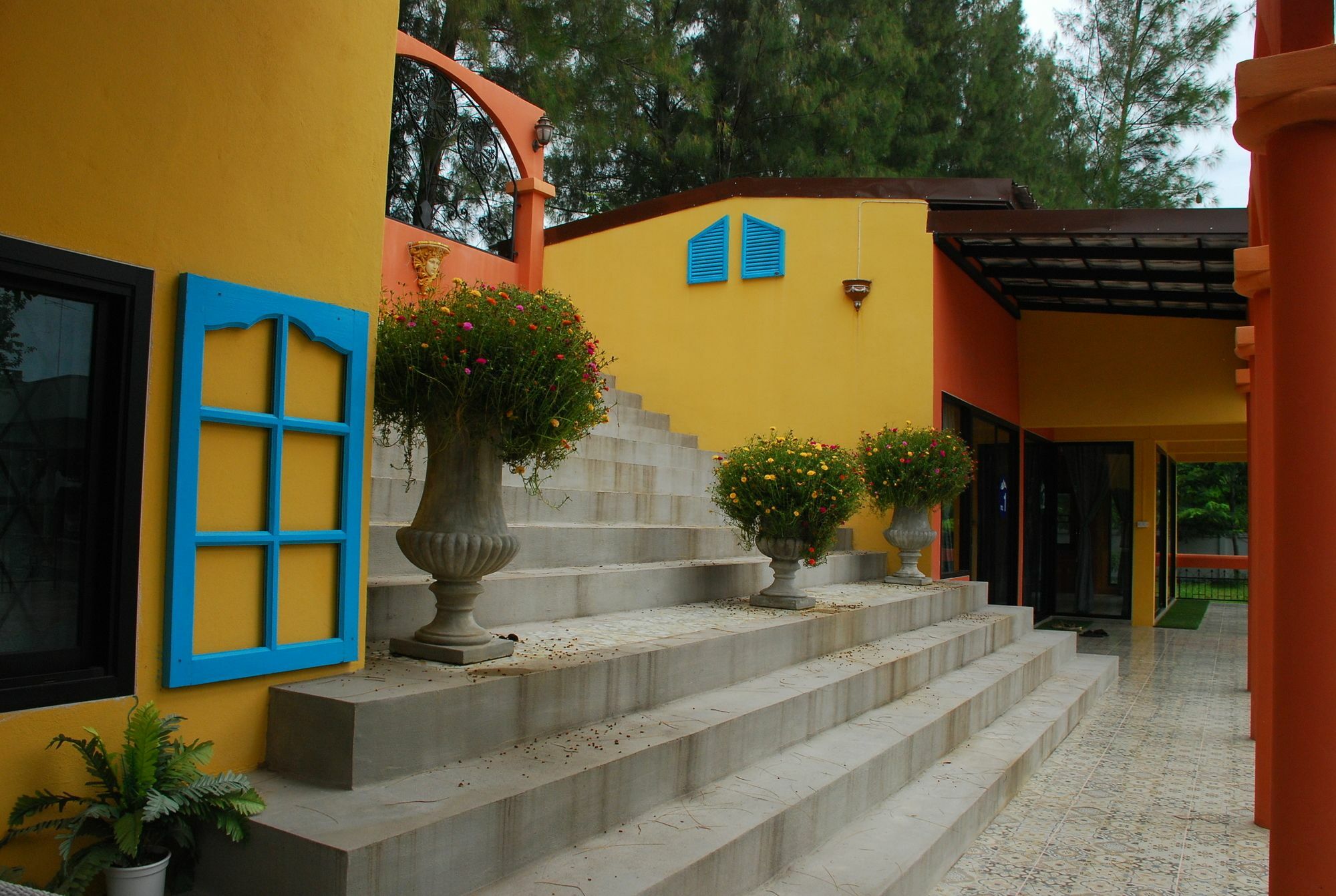 Phutara Accomodation 차암 외부 사진